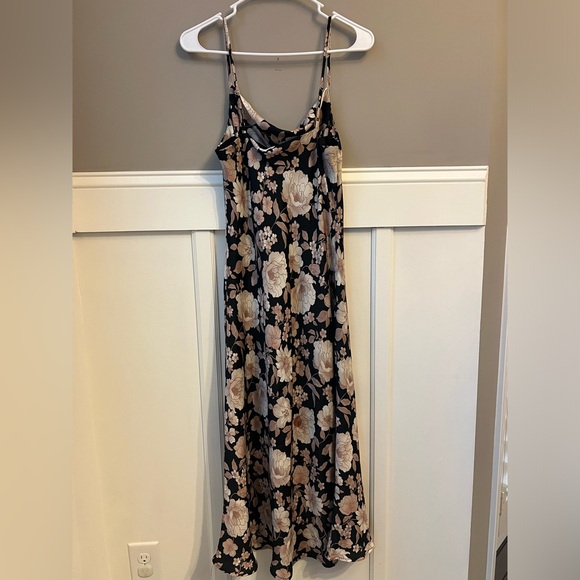 NWT Altar'd State Lyla Satin Midi Dress Size Small - Picture 9 of 11